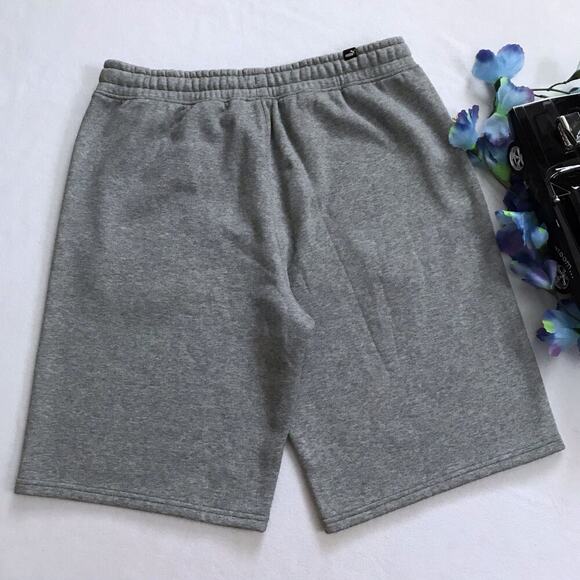 Puma NWOT Performance Gray Sweat Shorts Men L - Picture 6 of 10